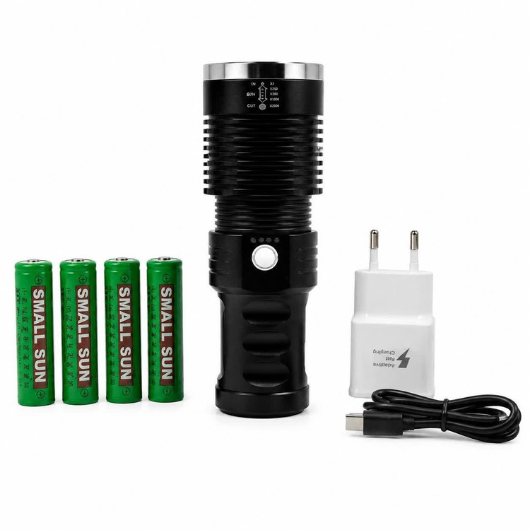 چراغ قوه ضد آب پر قدرت اسمال سان مدل ZY-T196 اصلی قابلیت زوم، برد نور 550 متر، آلومینیومی، دارای 4 باتری اصلی مناسب برای