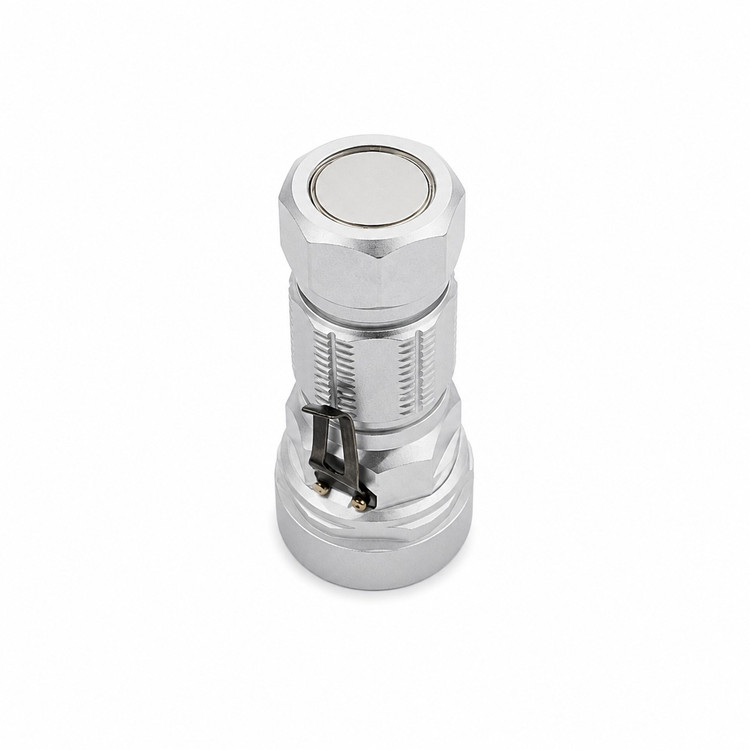 چراغ قوه شارژی اصلی YEMAO مدل YM-F809X ارای 9 لامپ XTE همراه 2 باتری لیتیومی آهنربایی شارژ Type-C نور فوقلعاده